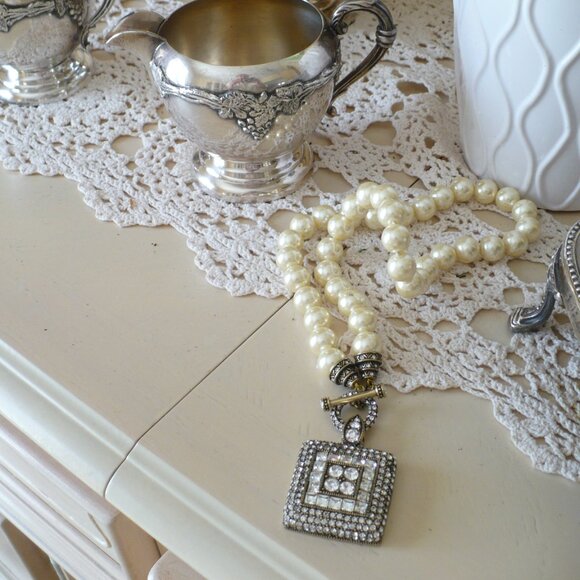 HEIDI  DOUBLE YOUR PLEASURE CRYSTAL NECKLACE - Picture 2 of 2